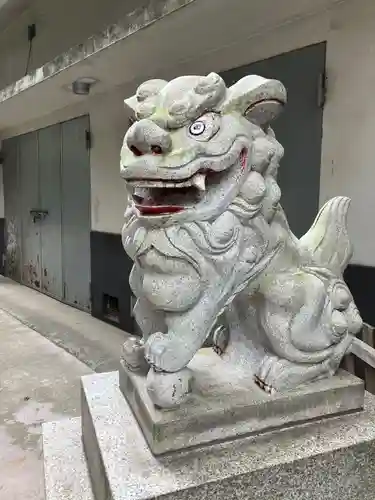 銀杏岡八幡神社の狛犬