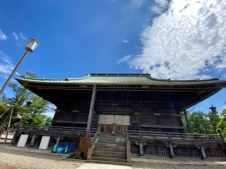 成田山新勝寺の本殿・本堂