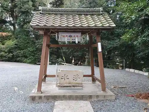 籰繰神社の手水舎