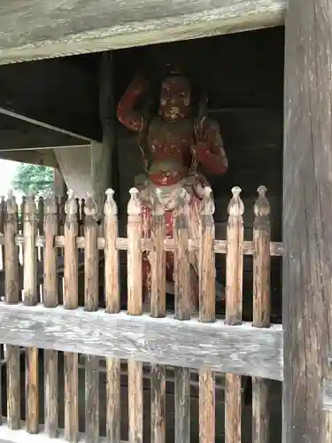 雙林寺の像