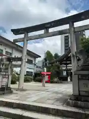 三輪神社の鳥居