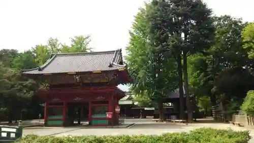 根津神社の山門・神門