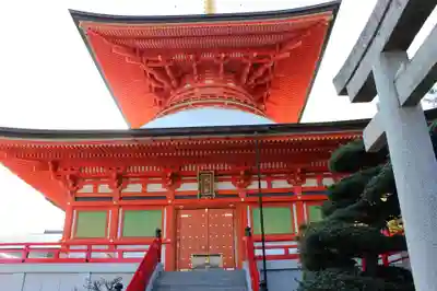 中山寺の本殿・本堂