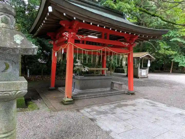 春日神社の{uncategorized: "未分類", other: "その他", undefined: "問題あり", building: "その他建物", grave: "お墓", sacred_gate: "鳥居", guardian: "狛犬", statue: "像", buddha: "仏像", history: "歴史", nature: "自然", garden: "庭園", animal: "動物", pagoda: "塔", temizu: "手水舎", mountain_gate: "山門・神門", sanctuary: "本殿・本堂", subordinate: "末社・摂社", art: "芸術", scenery: "景色", jizo: "地蔵", ema: "絵馬", goshuin: "御朱印", omikuji: "おみくじ", items: "授与品その他", amulet: "お守り", goshuincho: "御朱印帳", eats: "食事", festival: "お祭り", votive_dance: "神楽", shichigosan: "七五三参", wedding: "結婚式", experience: "体験その他", initially: "初詣", around: "周辺", anti_infection: "感染症対策"}