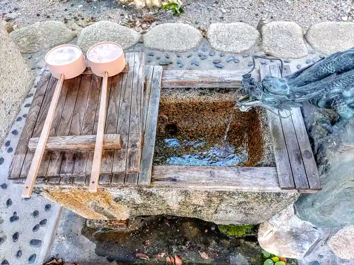 菅田神社の手水舎