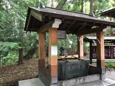 新屋山神社の{uncategorized: "未分類", other: "その他", undefined: "問題あり", building: "その他建物", grave: "お墓", sacred_gate: "鳥居", guardian: "狛犬", statue: "像", buddha: "仏像", history: "歴史", nature: "自然", garden: "庭園", animal: "動物", pagoda: "塔", temizu: "手水舎", mountain_gate: "山門・神門", sanctuary: "本殿・本堂", subordinate: "末社・摂社", art: "芸術", scenery: "景色", jizo: "地蔵", ema: "絵馬", goshuin: "御朱印", omikuji: "おみくじ", items: "授与品その他", amulet: "お守り", goshuincho: "御朱印帳", eats: "食事", festival: "お祭り", votive_dance: "神楽", shichigosan: "七五三参", wedding: "結婚式", experience: "体験その他", initially: "初詣", around: "周辺", anti_infection: "感染症対策"}