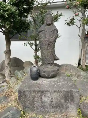 龍光寺の{uncategorized: "未分類", other: "その他", undefined: "問題あり", building: "その他建物", grave: "お墓", sacred_gate: "鳥居", guardian: "狛犬", statue: "像", buddha: "仏像", history: "歴史", nature: "自然", garden: "庭園", animal: "動物", pagoda: "塔", temizu: "手水舎", mountain_gate: "山門・神門", sanctuary: "本殿・本堂", subordinate: "末社・摂社", art: "芸術", scenery: "景色", jizo: "地蔵", ema: "絵馬", goshuin: "御朱印", omikuji: "おみくじ", items: "授与品その他", amulet: "お守り", goshuincho: "御朱印帳", eats: "食事", festival: "お祭り", votive_dance: "神楽", shichigosan: "七五三参", wedding: "結婚式", experience: "体験その他", initially: "初詣", around: "周辺", anti_infection: "感染症対策"}