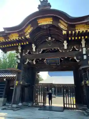 勝興寺の山門・神門