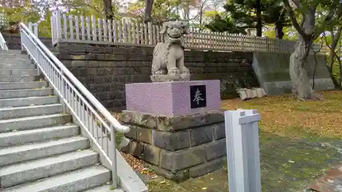 室蘭八幡宮の狛犬