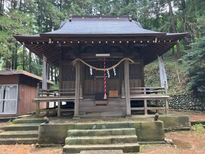 宇津貫熊野神社の{uncategorized: "未分類", other: "その他", undefined: "問題あり", building: "その他建物", grave: "お墓", sacred_gate: "鳥居", guardian: "狛犬", statue: "像", buddha: "仏像", history: "歴史", nature: "自然", garden: "庭園", animal: "動物", pagoda: "塔", temizu: "手水舎", mountain_gate: "山門・神門", sanctuary: "本殿・本堂", subordinate: "末社・摂社", art: "芸術", scenery: "景色", jizo: "地蔵", ema: "絵馬", goshuin: "御朱印", omikuji: "おみくじ", items: "授与品その他", amulet: "お守り", goshuincho: "御朱印帳", eats: "食事", festival: "お祭り", votive_dance: "神楽", shichigosan: "七五三参", wedding: "結婚式", experience: "体験その他", initially: "初詣", around: "周辺", anti_infection: "感染症対策"}