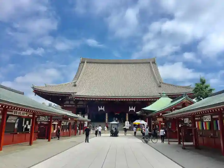 浅草寺の本殿・本堂