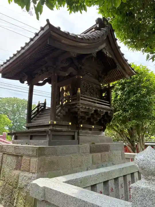 六塚稲荷神社(埼玉県)