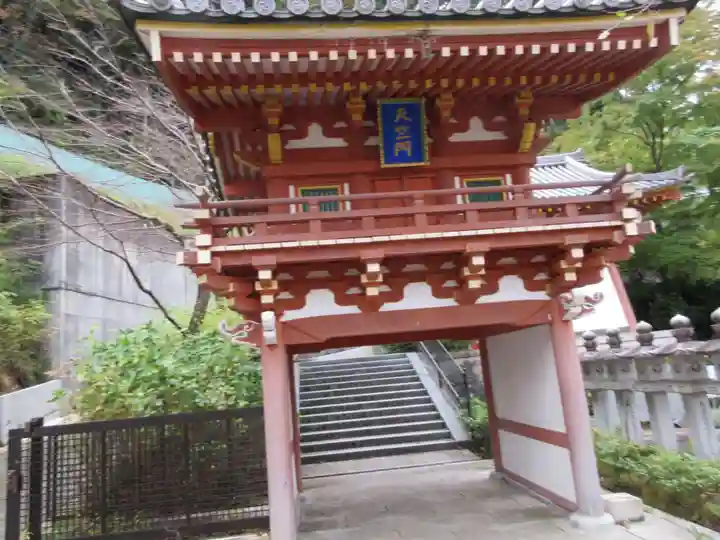 南法華寺(壷阪寺)の山門・神門