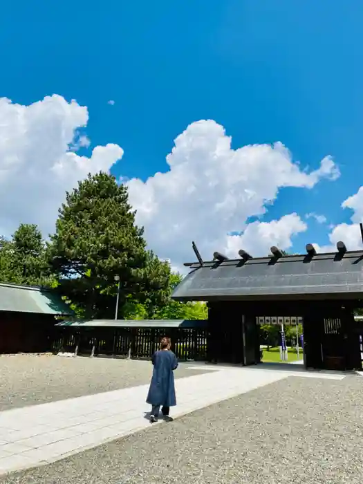 札幌護國神社の山門