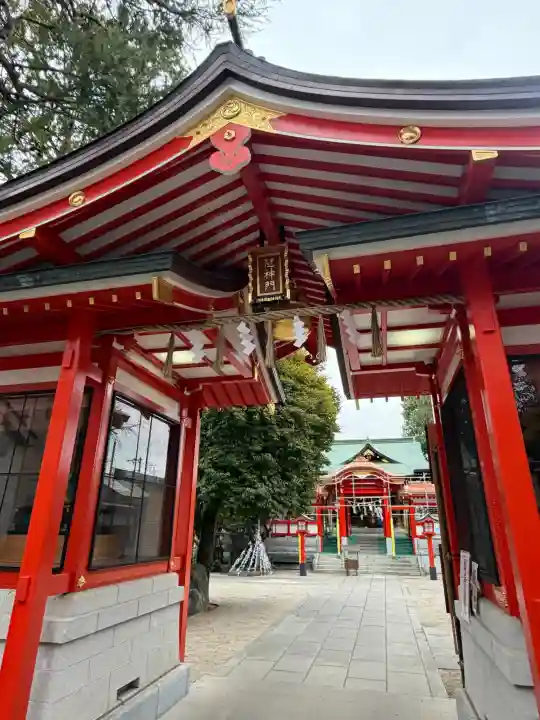 馬橋稲荷神社の{uncategorized: "未分類", other: "その他", undefined: "問題あり", building: "その他建物", grave: "お墓", sacred_gate: "鳥居", guardian: "狛犬", statue: "像", buddha: "仏像", history: "歴史", nature: "自然", garden: "庭園", animal: "動物", pagoda: "塔", temizu: "手水舎", mountain_gate: "山門・神門", sanctuary: "本殿・本堂", subordinate: "末社・摂社", art: "芸術", scenery: "景色", jizo: "地蔵", ema: "絵馬", goshuin: "御朱印", omikuji: "おみくじ", items: "授与品その他", amulet: "お守り", goshuincho: "御朱印帳", eats: "食事", festival: "お祭り", votive_dance: "神楽", shichigosan: "七五三参", wedding: "結婚式", experience: "体験その他", initially: "初詣", around: "周辺", anti_infection: "感染症対策"}