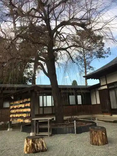 深見神社の庭園