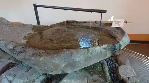 星川杉山神社の手水舎