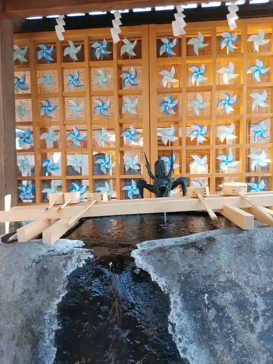 御嶽神社茅萱宮の手水舎