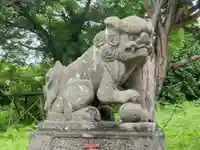 仁頃神社の狛犬