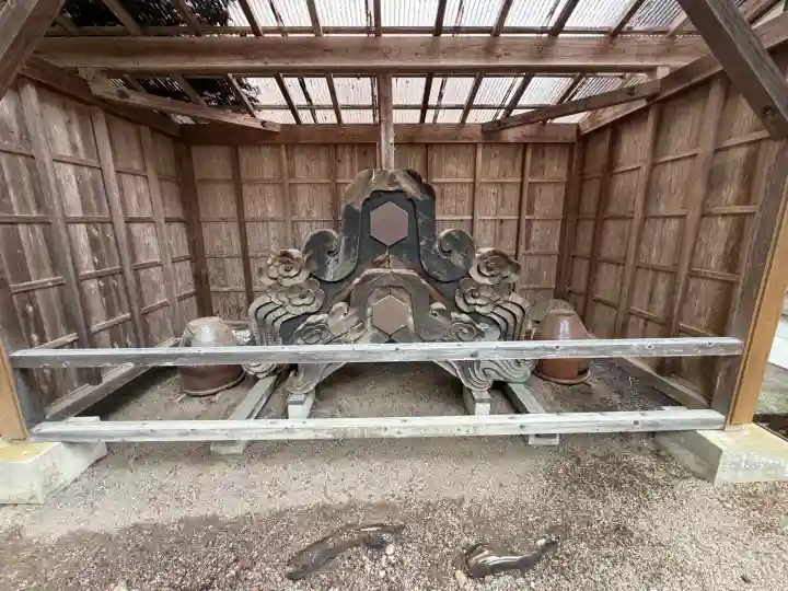 須佐神社の{uncategorized: "未分類", other: "その他", undefined: "問題あり", building: "その他建物", grave: "お墓", sacred_gate: "鳥居", guardian: "狛犬", statue: "像", buddha: "仏像", history: "歴史", nature: "自然", garden: "庭園", animal: "動物", pagoda: "塔", temizu: "手水舎", mountain_gate: "山門・神門", sanctuary: "本殿・本堂", subordinate: "末社・摂社", art: "芸術", scenery: "景色", jizo: "地蔵", ema: "絵馬", goshuin: "御朱印", omikuji: "おみくじ", items: "授与品その他", amulet: "お守り", goshuincho: "御朱印帳", eats: "食事", festival: "お祭り", votive_dance: "神楽", shichigosan: "七五三参", wedding: "結婚式", experience: "体験その他", initially: "初詣", around: "周辺", anti_infection: "感染症対策"}