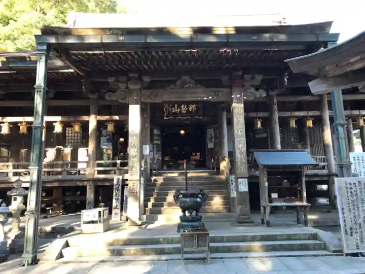 青岸渡寺の本殿・本堂
