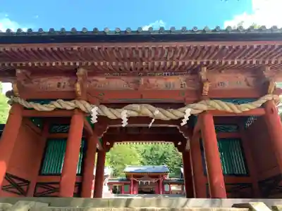 日光二荒山神社中宮祠の山門・神門