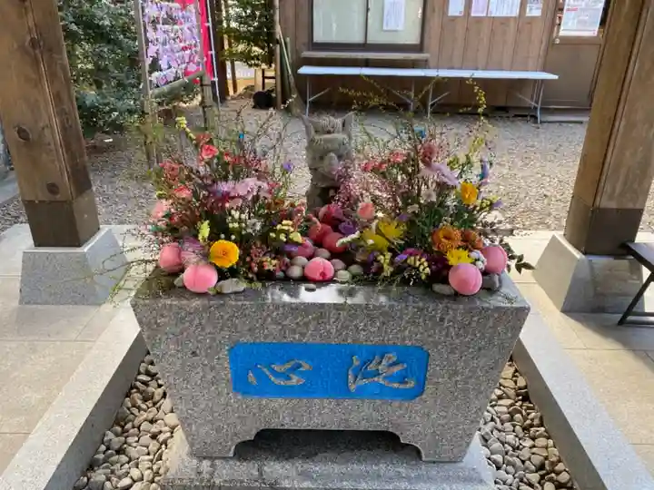 滑川神社 - 仕事と子どもの守り神の手水舎