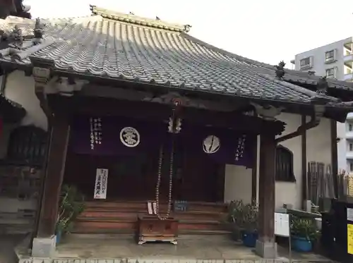 英信寺の本殿・本堂