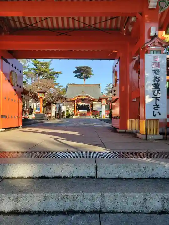 東伏見稲荷神社の山門・神門