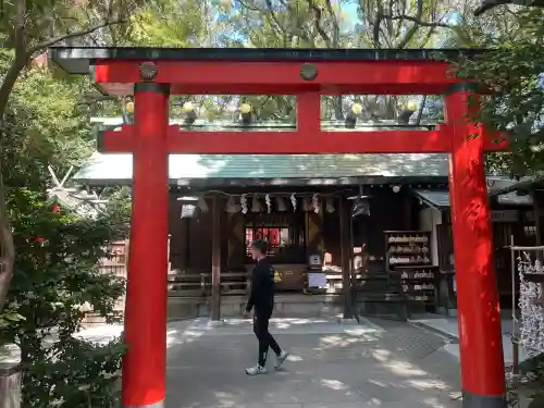 御器所八幡宮の{uncategorized: "未分類", other: "その他", undefined: "問題あり", building: "その他建物", grave: "お墓", sacred_gate: "鳥居", guardian: "狛犬", statue: "像", buddha: "仏像", history: "歴史", nature: "自然", garden: "庭園", animal: "動物", pagoda: "塔", temizu: "手水舎", mountain_gate: "山門・神門", sanctuary: "本殿・本堂", subordinate: "末社・摂社", art: "芸術", scenery: "景色", jizo: "地蔵", ema: "絵馬", goshuin: "御朱印", omikuji: "おみくじ", items: "授与品その他", amulet: "お守り", goshuincho: "御朱印帳", eats: "食事", festival: "お祭り", votive_dance: "神楽", shichigosan: "七五三参", wedding: "結婚式", experience: "体験その他", initially: "初詣", around: "周辺", anti_infection: "感染症対策"}