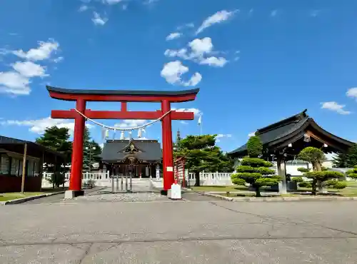 美瑛神社の{uncategorized: "未分類", other: "その他", undefined: "問題あり", building: "その他建物", grave: "お墓", sacred_gate: "鳥居", guardian: "狛犬", statue: "像", buddha: "仏像", history: "歴史", nature: "自然", garden: "庭園", animal: "動物", pagoda: "塔", temizu: "手水舎", mountain_gate: "山門・神門", sanctuary: "本殿・本堂", subordinate: "末社・摂社", art: "芸術", scenery: "景色", jizo: "地蔵", ema: "絵馬", goshuin: "御朱印", omikuji: "おみくじ", items: "授与品その他", amulet: "お守り", goshuincho: "御朱印帳", eats: "食事", festival: "お祭り", votive_dance: "神楽", shichigosan: "七五三参", wedding: "結婚式", experience: "体験その他", initially: "初詣", around: "周辺", anti_infection: "感染症対策"}