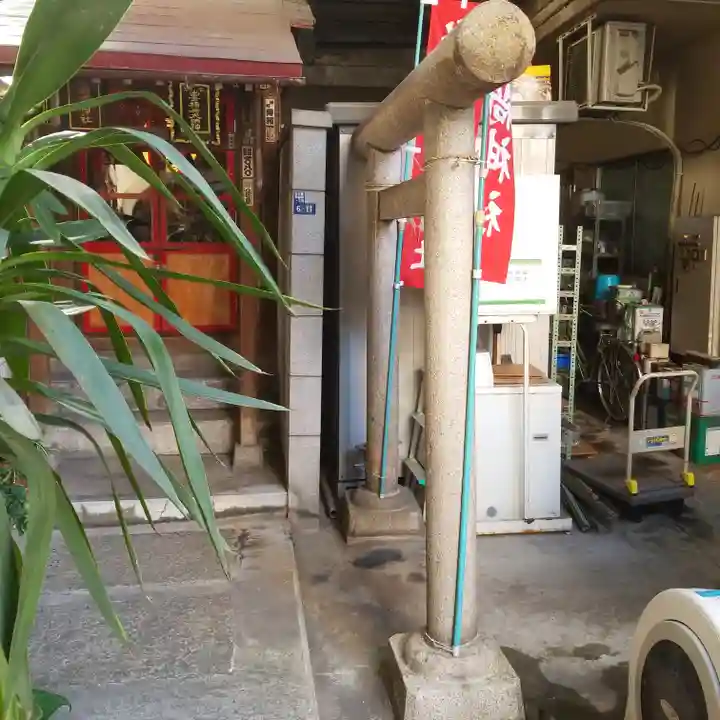 出世稲荷神社/岩代稲荷神社の鳥居