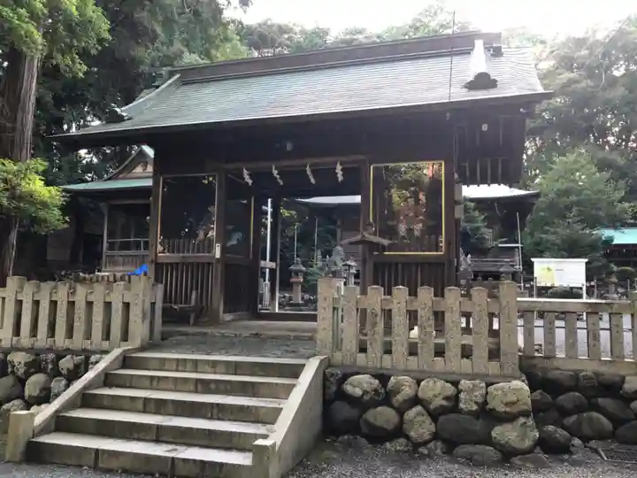 草薙神社の山門・神門
