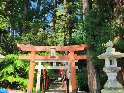 安志加茂神社の末社