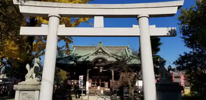 半田稲荷神社の鳥居