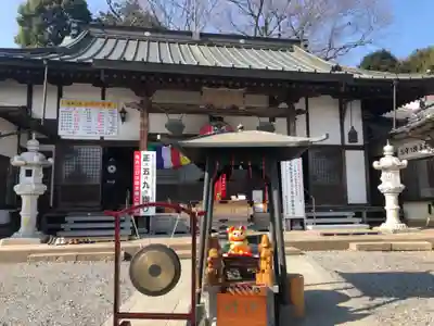寺岡山元三大師の本殿・本堂