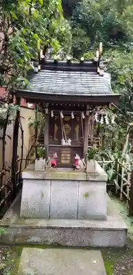 三田春日神社の末社・摂社