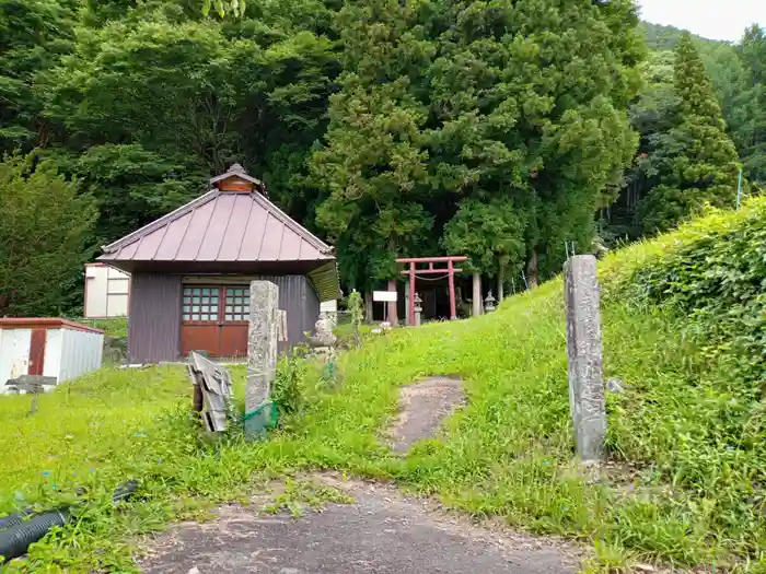 安智羅神社(松尾古城跡)の鳥居