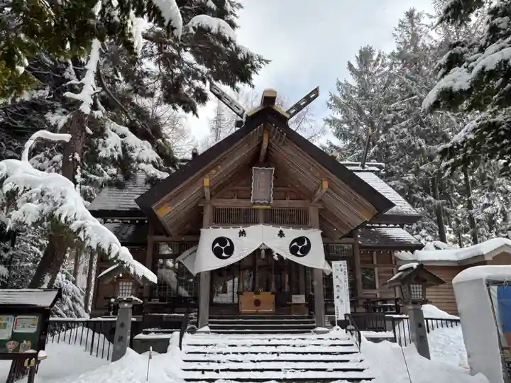 大谷地神社の本殿・本堂