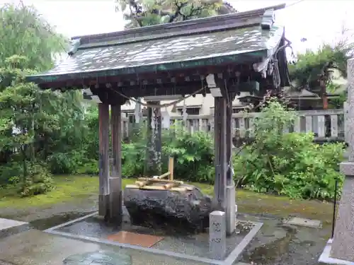 越中稲荷神社の手水舎