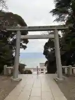 大洗磯前神社の{uncategorized: "未分類", other: "その他", undefined: "問題あり", building: "その他建物", grave: "お墓", sacred_gate: "鳥居", guardian: "狛犬", statue: "像", buddha: "仏像", history: "歴史", nature: "自然", garden: "庭園", animal: "動物", pagoda: "塔", temizu: "手水舎", mountain_gate: "山門・神門", sanctuary: "本殿・本堂", subordinate: "末社・摂社", art: "芸術", scenery: "景色", jizo: "地蔵", ema: "絵馬", goshuin: "御朱印", omikuji: "おみくじ", items: "授与品その他", amulet: "お守り", goshuincho: "御朱印帳", eats: "食事", festival: "お祭り", votive_dance: "神楽", shichigosan: "七五三参", wedding: "結婚式", experience: "体験その他", initially: "初詣", around: "周辺", anti_infection: "感染症対策"}