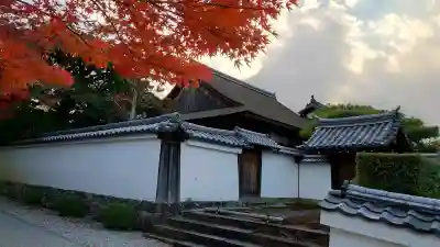 平等院の{uncategorized: "未分類", other: "その他", undefined: "問題あり", building: "その他建物", grave: "お墓", sacred_gate: "鳥居", guardian: "狛犬", statue: "像", buddha: "仏像", history: "歴史", nature: "自然", garden: "庭園", animal: "動物", pagoda: "塔", temizu: "手水舎", mountain_gate: "山門・神門", sanctuary: "本殿・本堂", subordinate: "末社・摂社", art: "芸術", scenery: "景色", jizo: "地蔵", ema: "絵馬", goshuin: "御朱印", omikuji: "おみくじ", items: "授与品その他", amulet: "お守り", goshuincho: "御朱印帳", eats: "食事", festival: "お祭り", votive_dance: "神楽", shichigosan: "七五三参", wedding: "結婚式", experience: "体験その他", initially: "初詣", around: "周辺", anti_infection: "感染症対策"}
