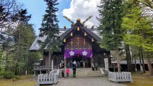 上川神社の本殿