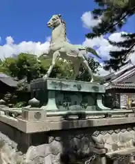 龍城神社の像