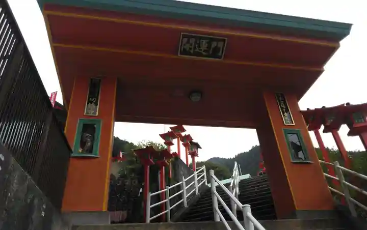 切幡寺の山門・神門