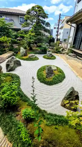 感通寺の庭園