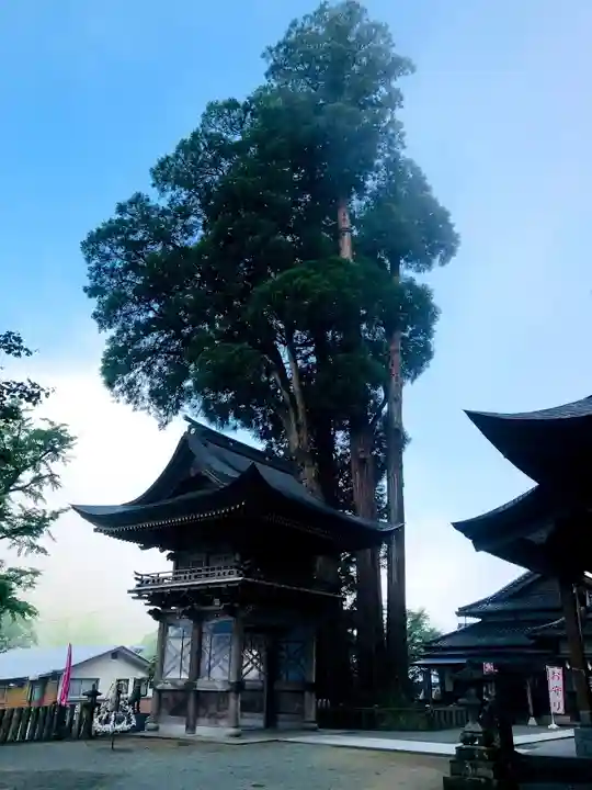 小国両神社の山門・神門