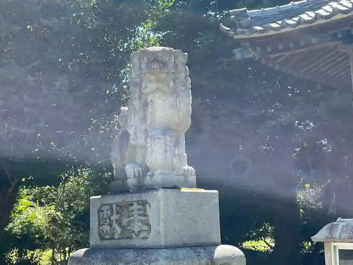春日神社(大和田)の狛犬