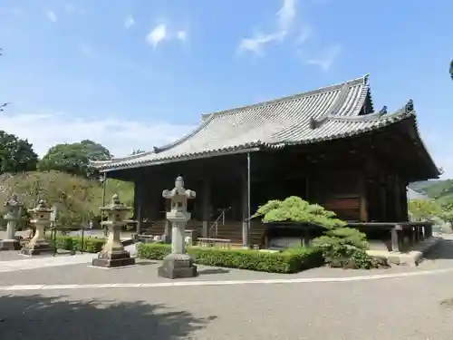 道成寺の本殿・本堂