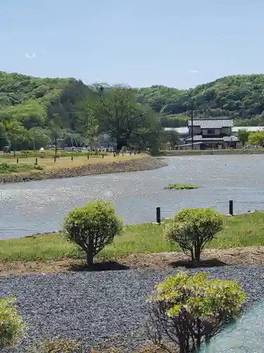 樺崎八幡宮の庭園